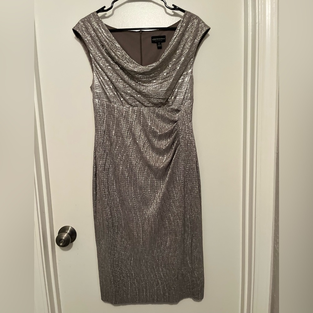 Connected Apparel LISA GOLD FAUX WRAP DRESS